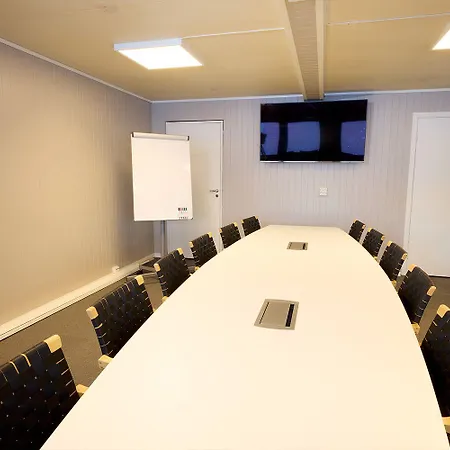 モーテル Karivollen